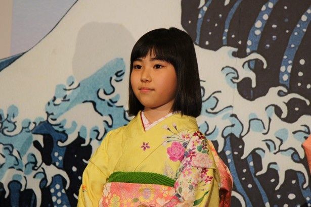 お栄の妹役を演じ、終始会場を和やかな雰囲気に包みこんだ天才子役の清水詩音