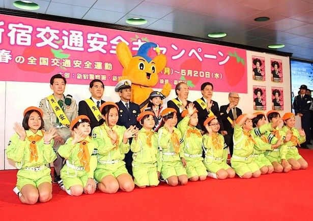 『脳内ポイズンベリー』と新宿署のコラボが実現