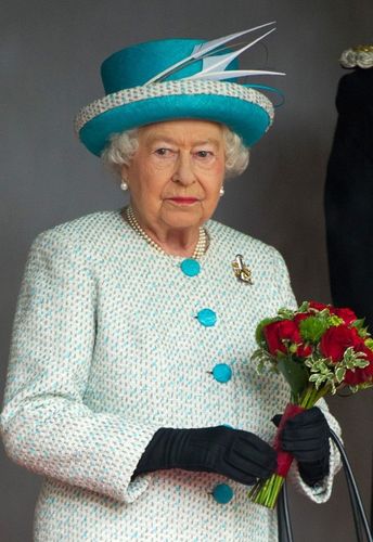 BBCが記者の「エリザベス女王死去」ツイートで謝罪！