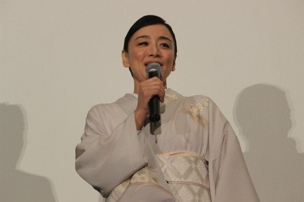 阿南惟幾の妻役の神野三鈴