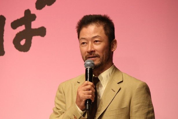 『母べえ』(07)以来2度目の山田監督作品参加となる浅野忠信