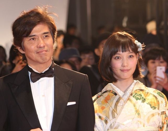東京国際映画祭開幕、本田翼は和装でレッドカーペット！