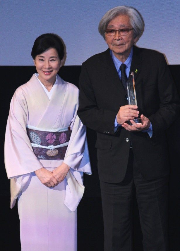 吉永小百合が山田洋次監督のSAMURAI賞授賞式に駆けつけた