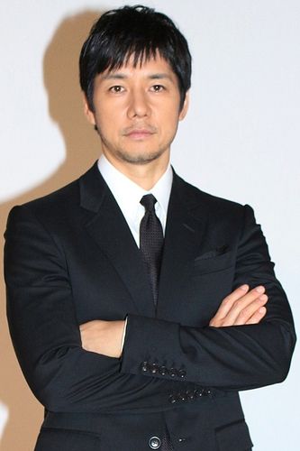 西島秀俊、アクション練習で「肋骨にヒビが入った」