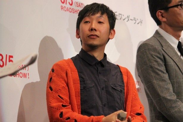 メガホンをとった柳沢翔監督