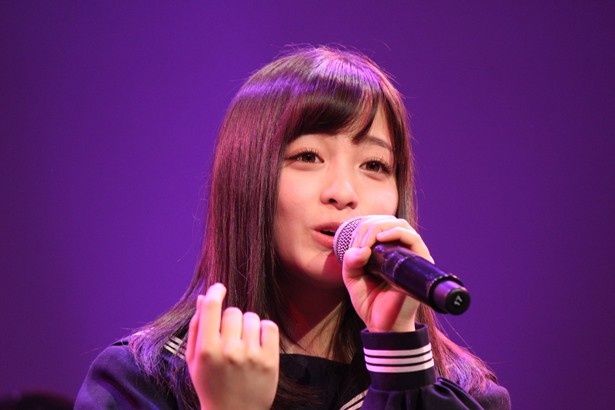 【写真を見る】橋本環奈が初主演映画イベントで熱唱！写真はこちら