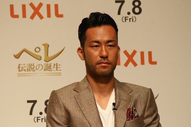 『ペレ 伝説の誕生』のトークイベントに登場したサッカー日本代表・吉田麻也