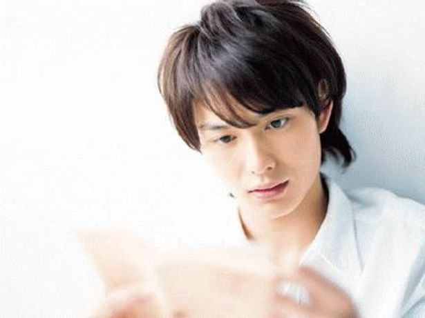 岡田将生が演じるのは、読書好きの青年・コトバ