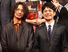 妻夫木聡と綾野剛が相思相愛の思いを明かした