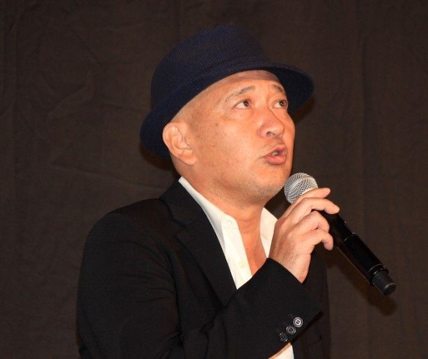 メガホンを取った新城毅彦監督