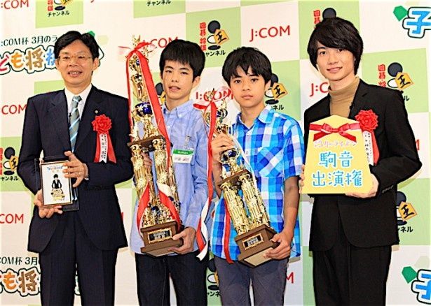 「第5回J:COM杯 3月のライオン子ども将棋大会」の表彰式イベントに神木隆之介が出席