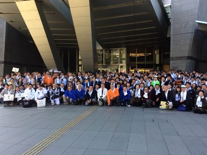 東京国際映画祭のため、約300名のボランティアスタッフが大掃除！