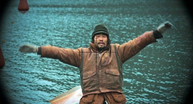 ボートの故障で韓国側に流された北朝鮮の漁師ナム・チョル(リュ・スンボム)