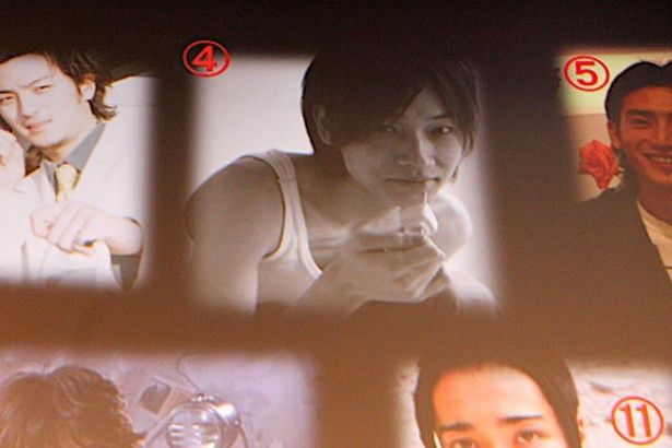 【写真を見る】綾野剛のアイス食べる20歳写真アップはこちら！役者を始める前の貴重な写真だ