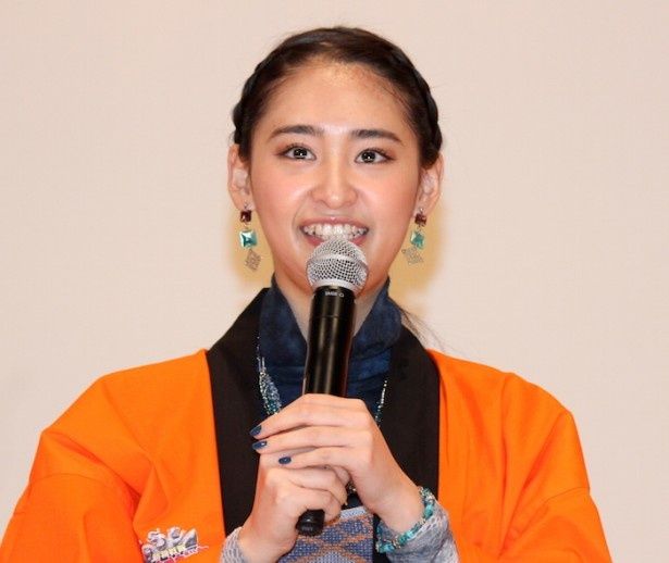 初日舞台挨拶に登場した柳美稀