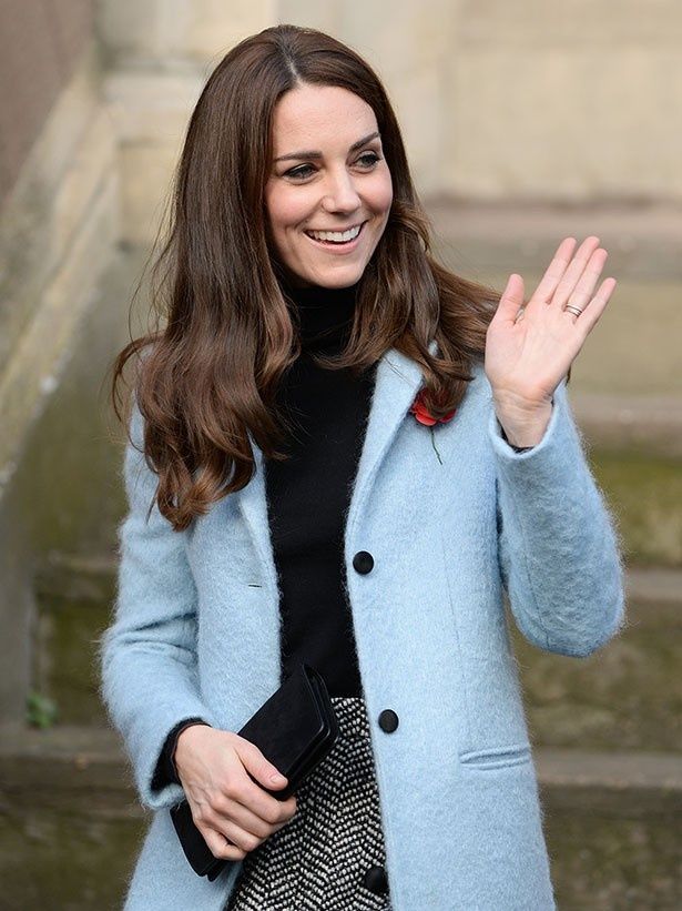 英国の高級ブランド、マルベリーのコートもキャサリン妃効果で即完売