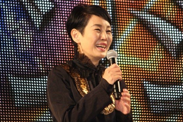 ストレンジの「魔術」の師、エンシェント・ワン役の声優を務める樋口可南子